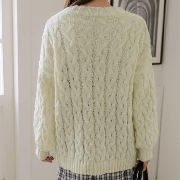 DAZY Cable Knit Drop Shoulder Cardigan, Shein Cream Oversized Sweater NWOT - Picture 3 of 6